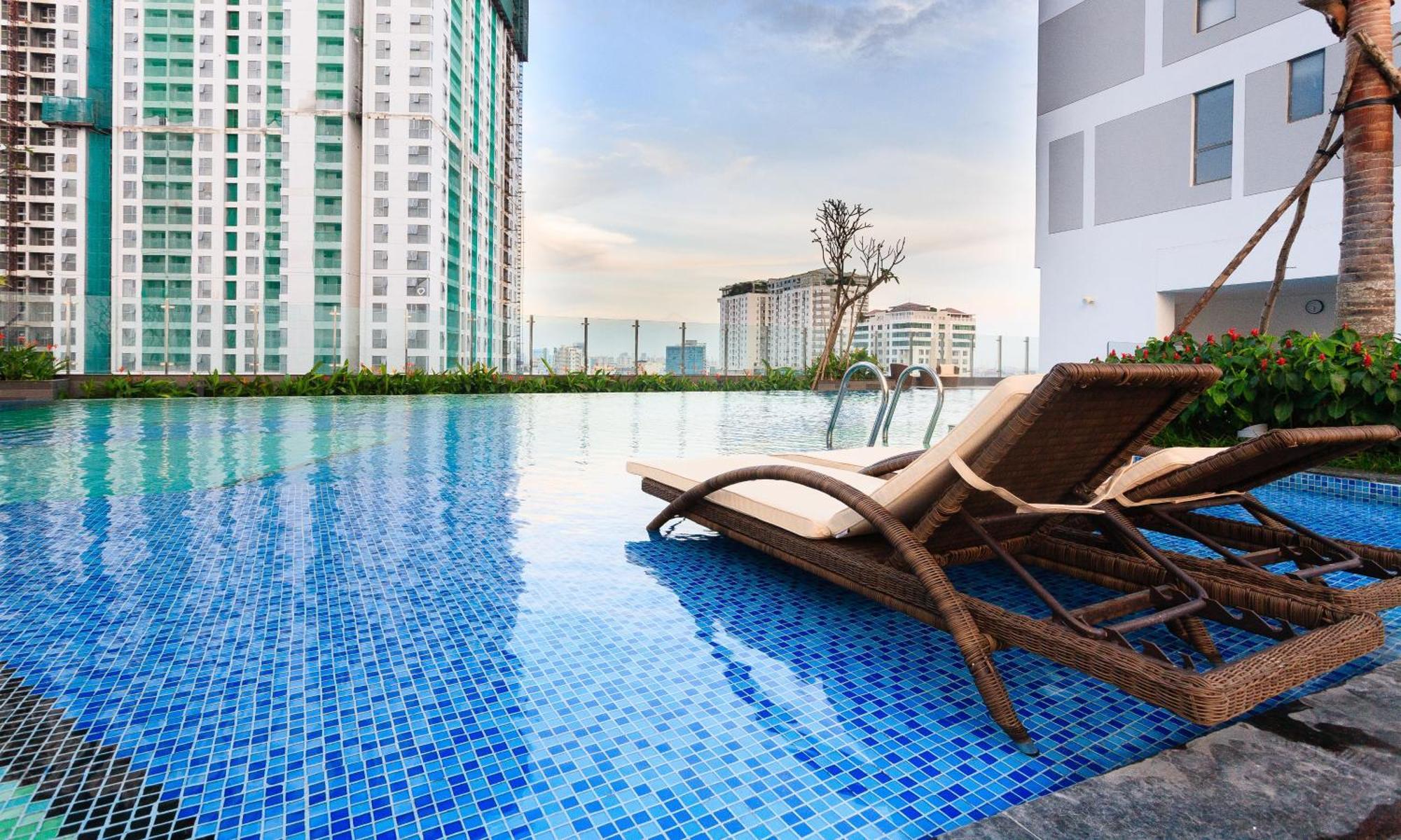 Cbd Rivergate- Infinity Pool Signature Ho Şi Min Exterior foto